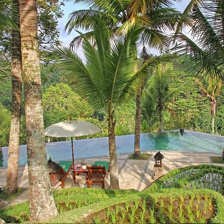 Toya Retreat Villa เตกากาลัง ภายนอก รูปภาพ