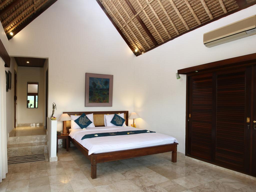 Toya Retreat Villa เตกากาลัง ห้อง รูปภาพ