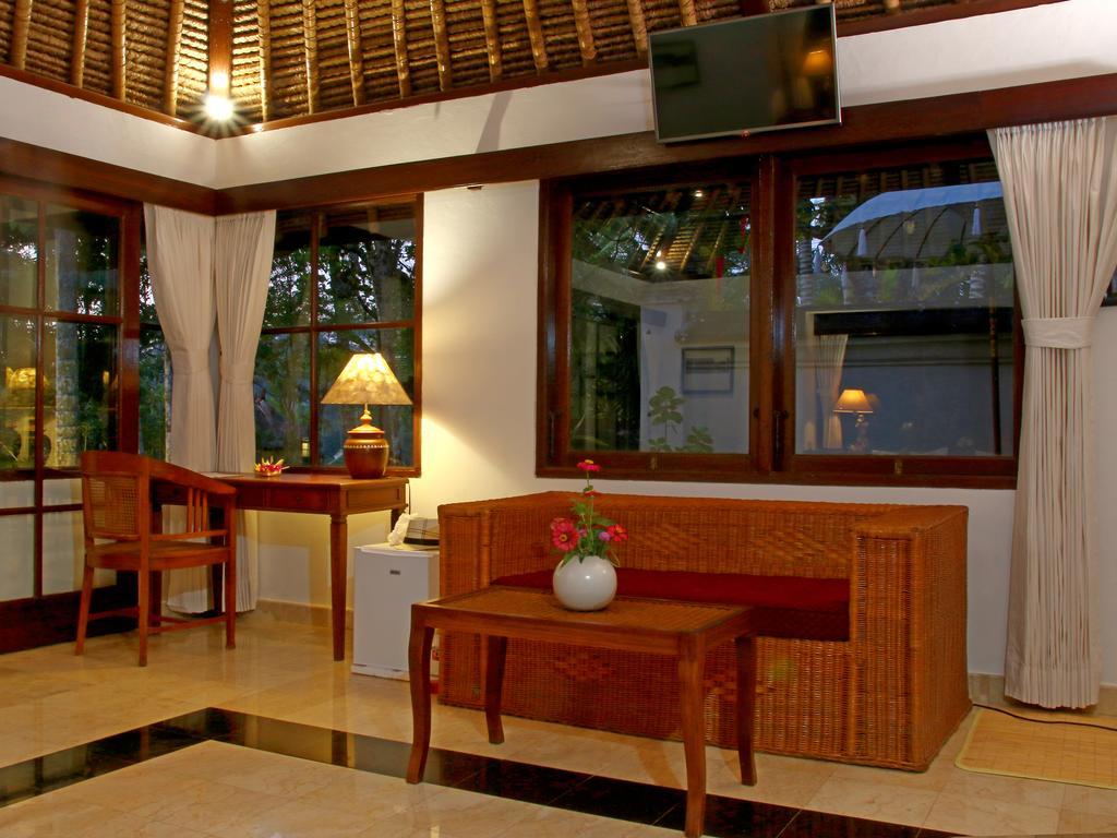 Toya Retreat Villa เตกากาลัง ห้อง รูปภาพ