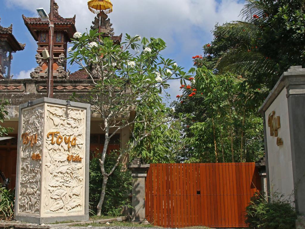 Toya Retreat Villa เตกากาลัง ภายนอก รูปภาพ