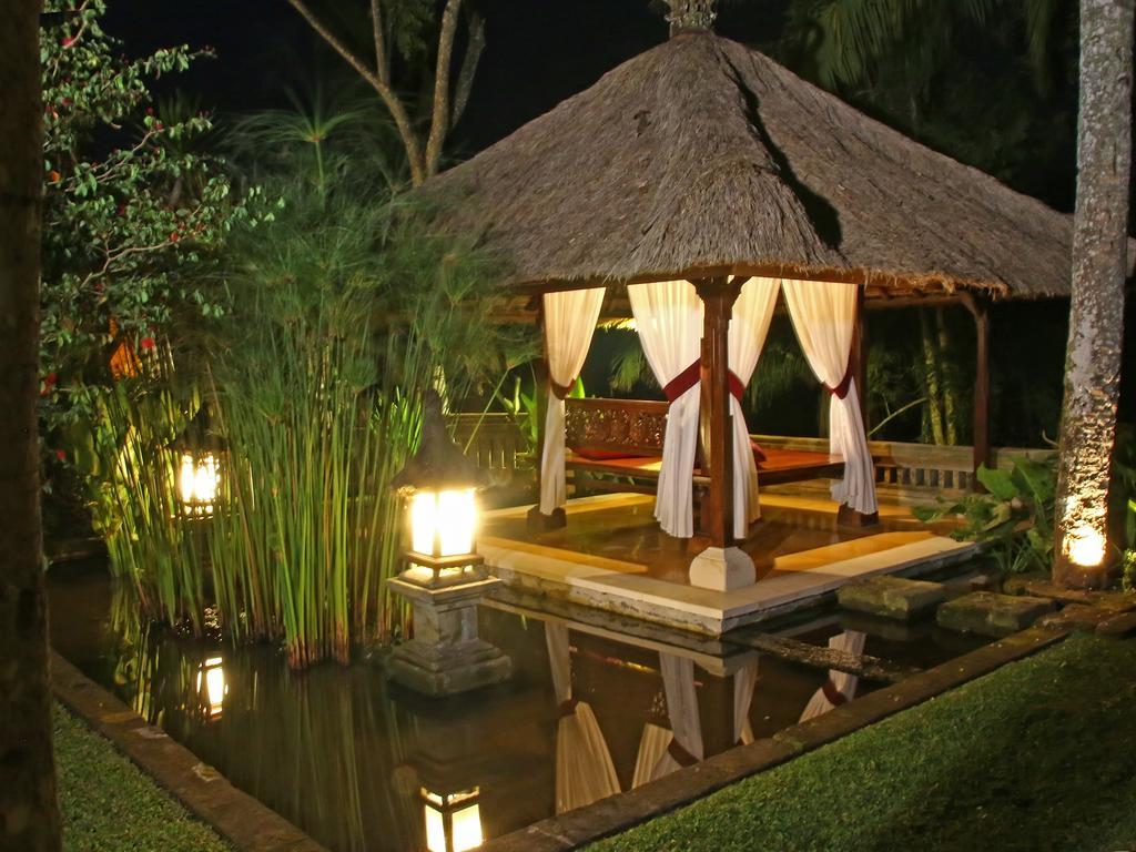 Toya Retreat Villa เตกากาลัง ภายนอก รูปภาพ
