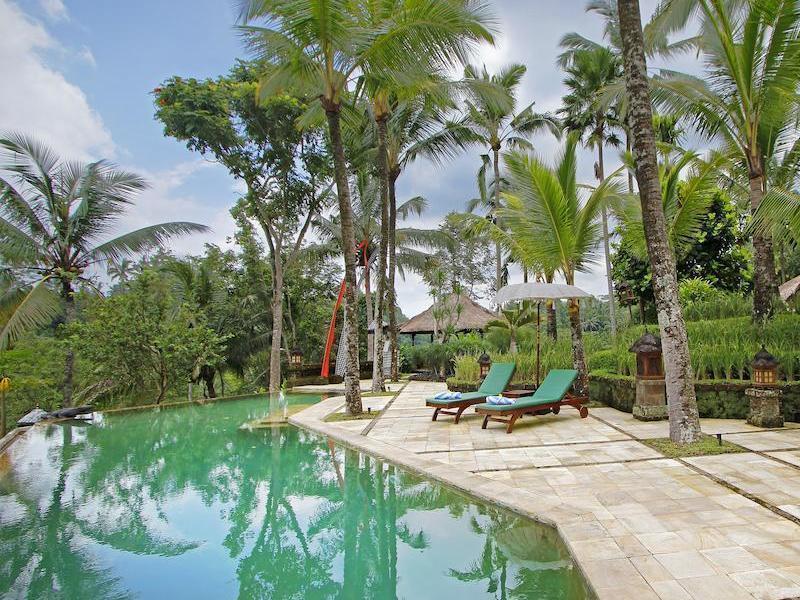 Toya Retreat Villa เตกากาลัง ภายนอก รูปภาพ